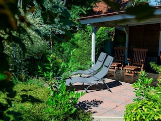 Sonnenterrasse im Garten "gegenüber"