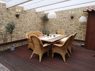 Überdachte Terrasse
