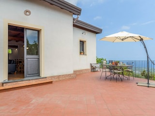Villa Giarre Outdoor Recording 2