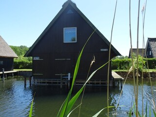 Bootshaus mit Liegeplatz für Gästeboote