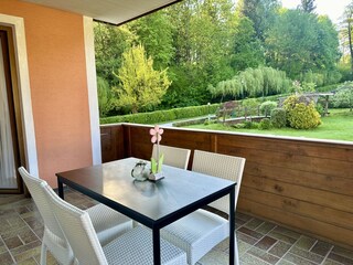 Balkon mit Gartenblick