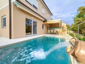 Holiday apartment by the sea with heated pool - Cizici - image1