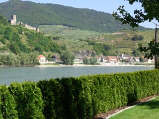 Blick auf Spitz aus unserem Garten
