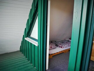 Auf dieser Seite gibt es eine zweite Tür zum Balkon