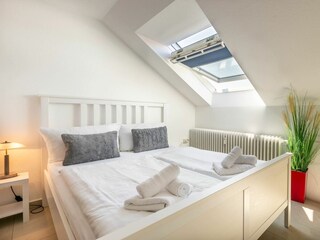 Wohn- und Schlafzimmer