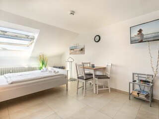 Wohn- und Schlafzimmer