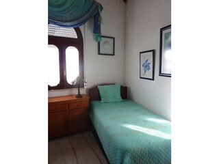 Single Bedroom 1st floor