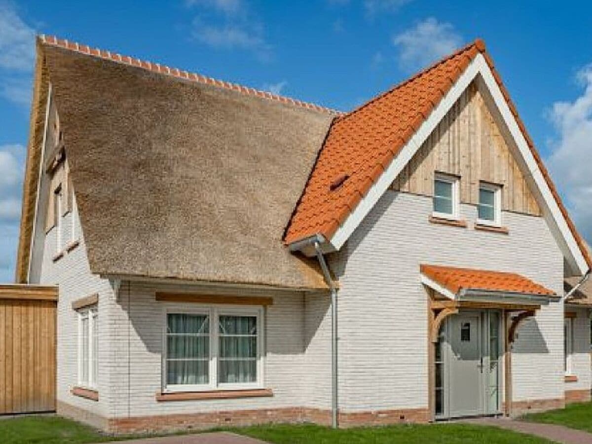 Villa 16 Personen zeeland mieten