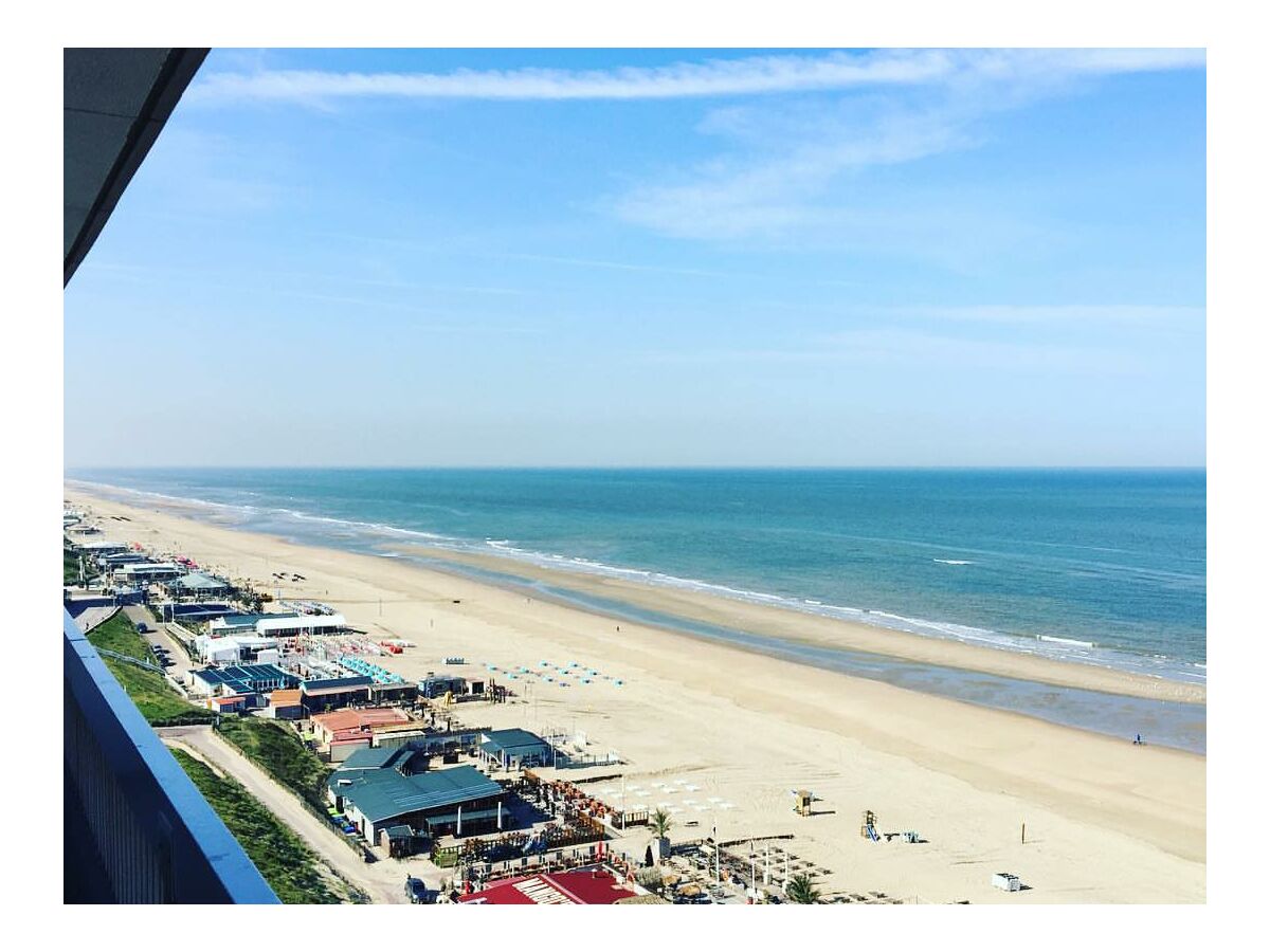 Ferienwohnung Beach Life Zandvoort Firma Booklidays Frau Petra Mardikjan