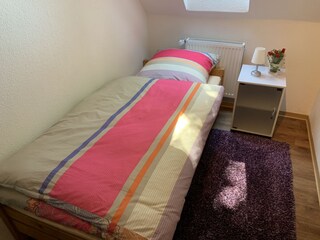 Schlafzimmer 4