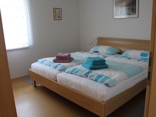 Schlafzimmer 1