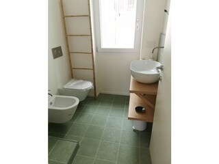 seperate bathroom