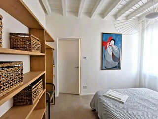 Schlafzimmer 3 mit gelbem Bad