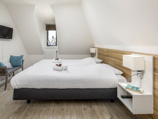 Schlafzimmer rechts