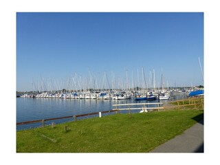 only a few meters to the marina burgtiefe