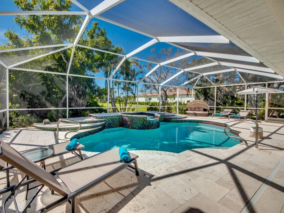 Pool/Hot Tub