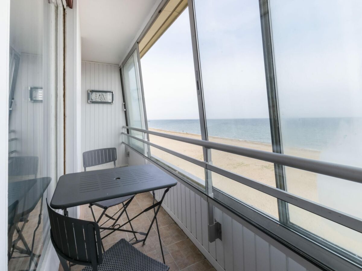 Apartment Langrune-sur-Mer Outdoor Recording 1