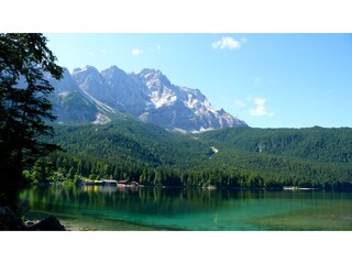 Eibsee unterhalb der Zugspitze