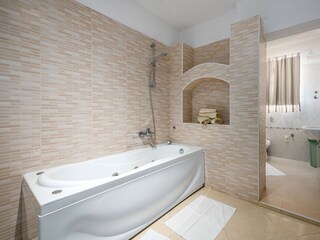 Villa Nedescina Caratteristiche 12