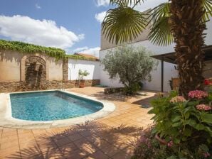 Casa de vacaciones Casa Rural con patio, barbacoa y magnífica piscina privada - Santa Quitería - image1