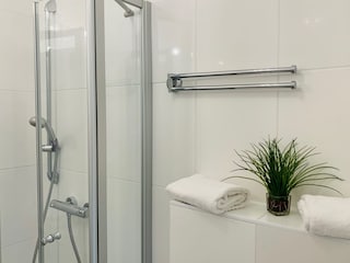 Duschbad m. Fußbodenheizung