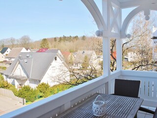 Nord-West Balkon mit Sitzgruppe