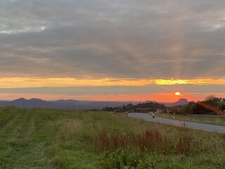 Sonnenuntergang im Gebirge