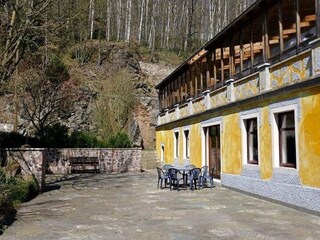 Villa Reinsberg Outdoor Recording 6
