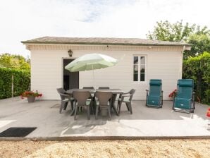 Holiday house Picturesque holiday home near Seabeach - Longues-sur-Mer - image1