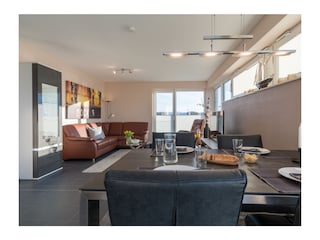 Blick ins Wohnzimmer