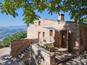 Casa per le vacanze Casa con piscina in una posizione tranquilla nella natura vicino ad Acqualagna - Acqualagna - image1