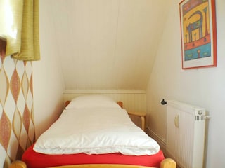 Schlafzimmer 1 mit Einzelbett