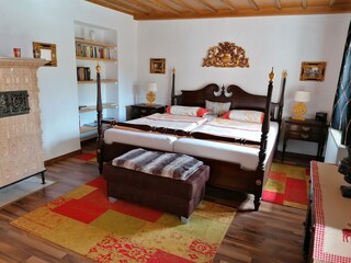 Bedroom I with double bed, 2m x 2m