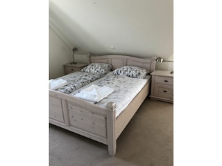 Schlafzimmer I - mit Doppelbett