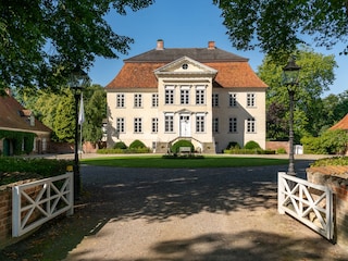Blick auf das Herrenhaus