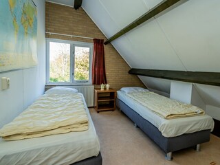 Schlafzimmer 2 mit 2 Einzel Boxspringbetten