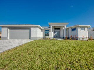 Front der Villa