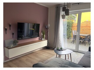 Großer Flachbildschirm im Wohnbereich