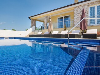 Villa Labin Outdoor Recording 13