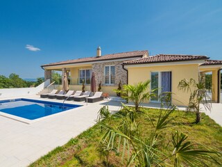 Villa Labin Outdoor Recording 3