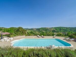 Belle villa à Belforte all'Isauro avec piscine - Piandiméléto - image1