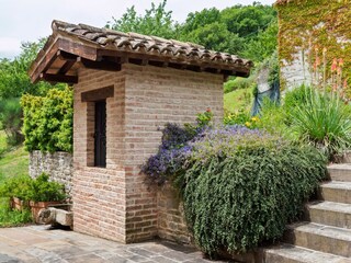 Villa Piandimeleto Features 12