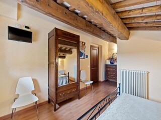 Villa Piandimeleto Features 28