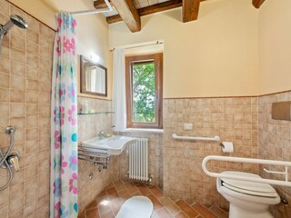 Villa Piandimeleto Features 31