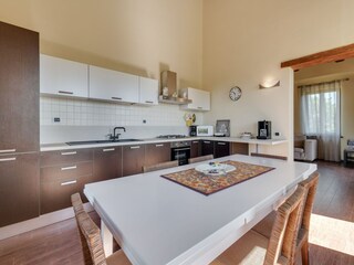 Villa Piandimeleto Features 22