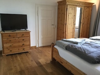 2. Schlafzimmer OG