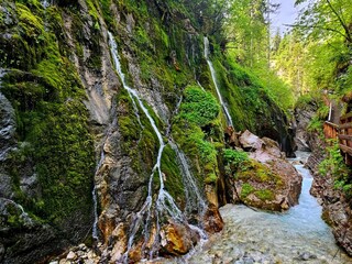 Gleich nebenan die Almbachklamm