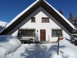 Atelier façade / front garden