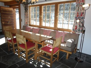 Diningtable for 6-8 persons