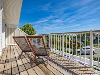 Die Schlafzimmer haben Balkon mit Landschaftsblick